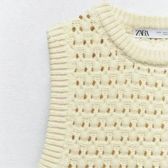⭐️HOST PICK⭐️ BNWT  Zara Women’s knit ecru open-work dress size M in Cream - Picture 4 of 7